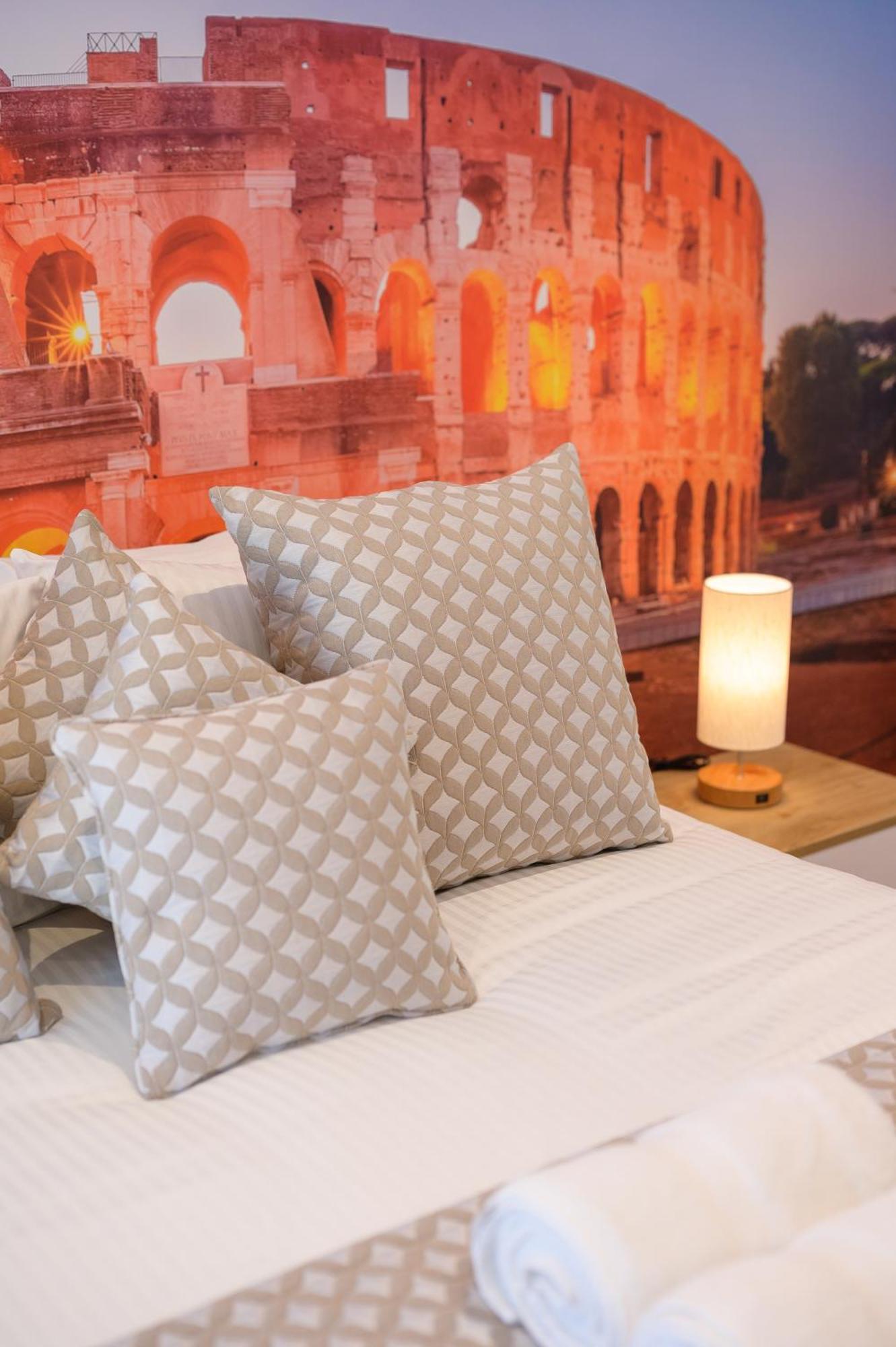 Luxury Suite-Metro Malatesta Рим Екстер'єр фото